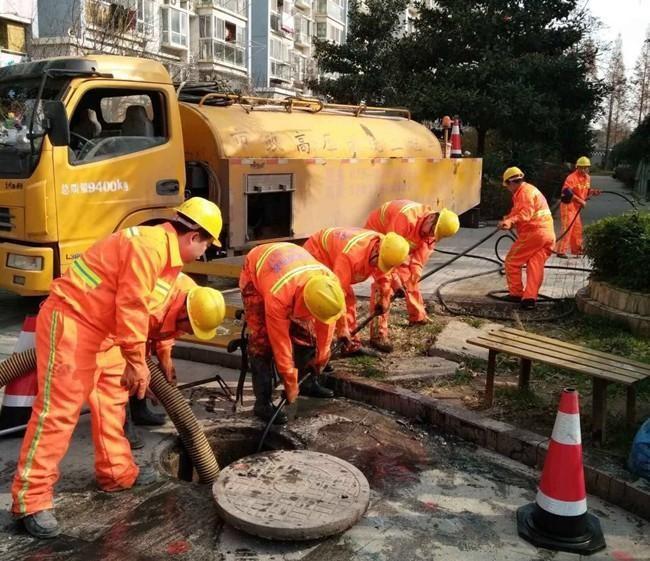 聂拉木市政管道清淤