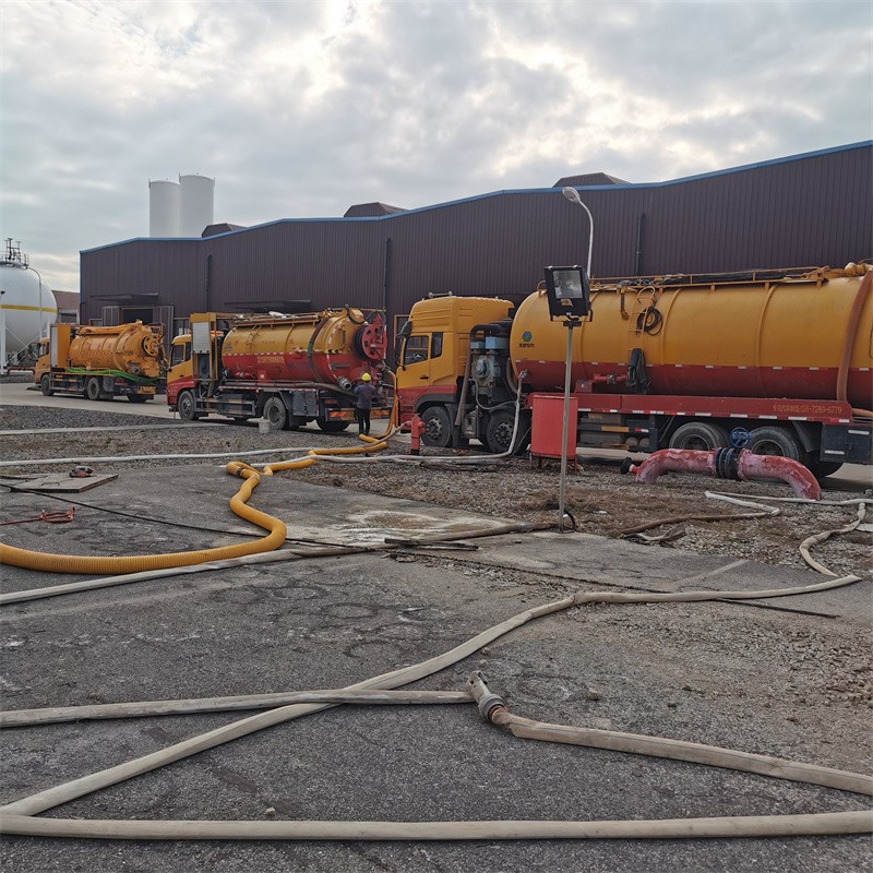 聂拉木污水池清理